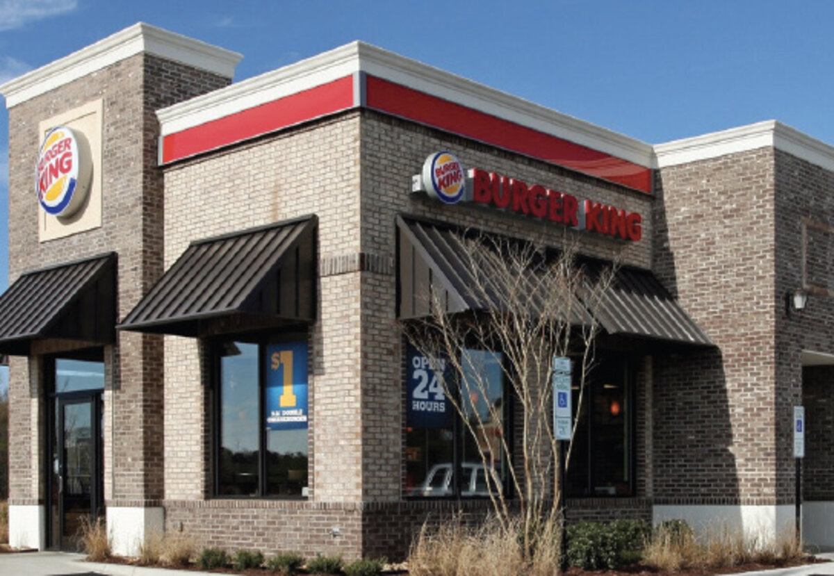 851 Village Walk Drive, Holly Springs