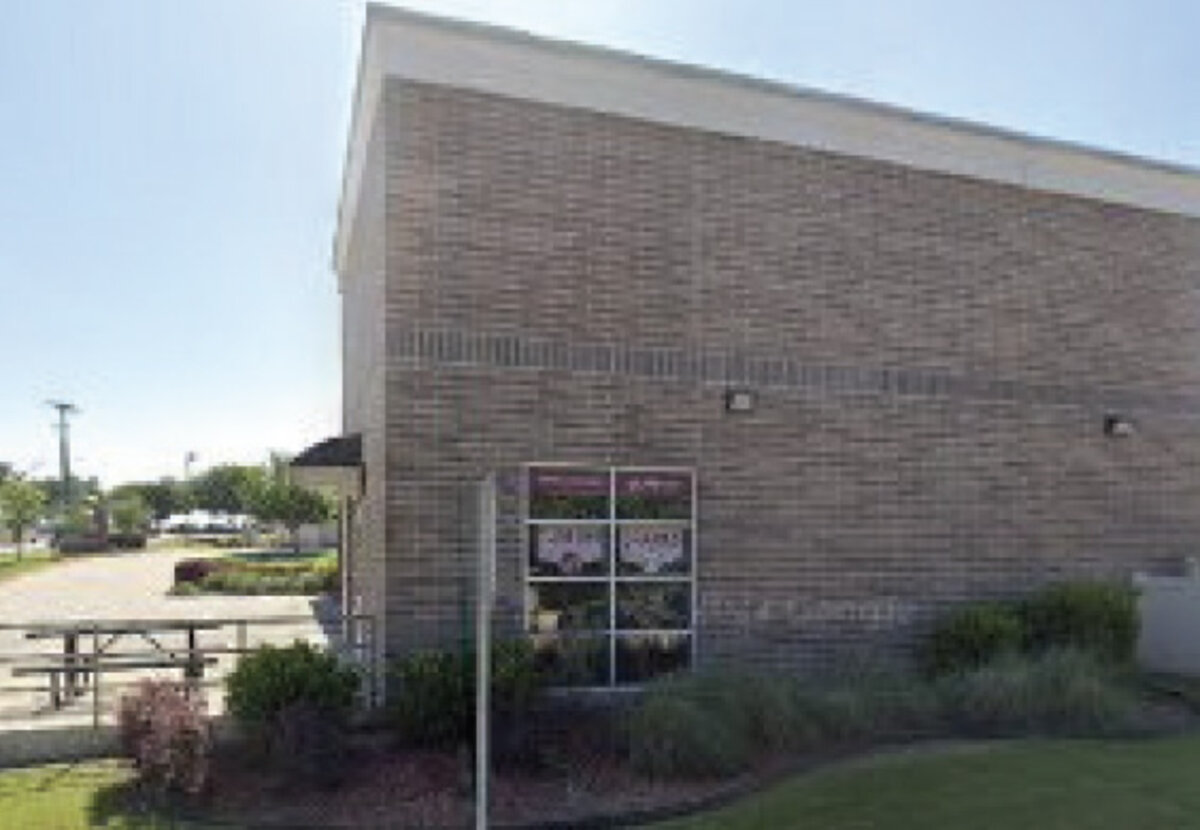 1051 Country Club Drive, Mansfield