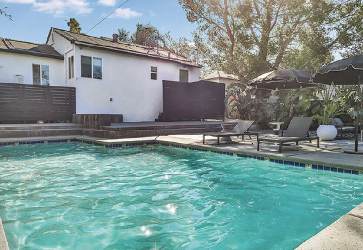 10609 Fernglen Ave, Tujunga